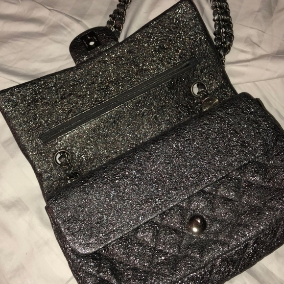 Chanel Metallic Quilted Classic Double Flap - Picture 4 of 7